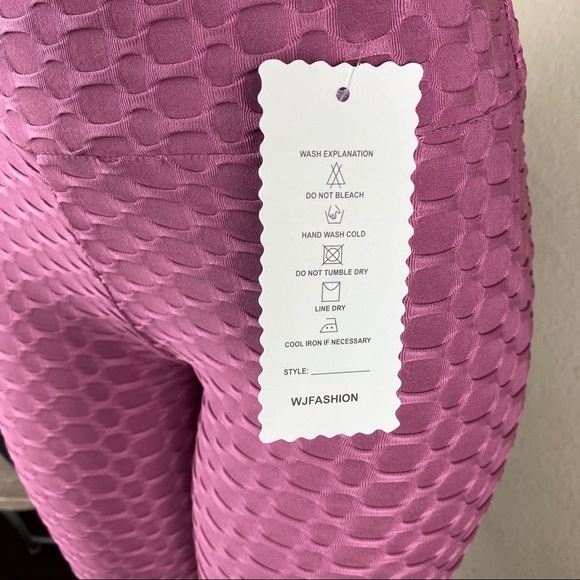 Active Wear Honeycomb Textured Bike Shorts - Picture 8 of 8